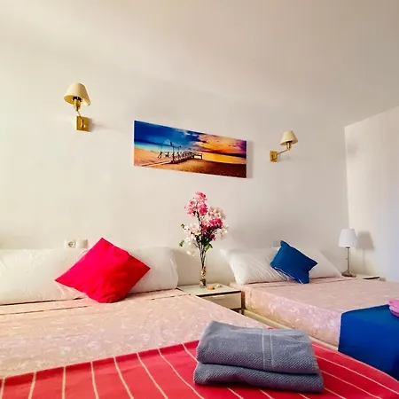 Fresh And Modern Delux In 1 Min From The Beach! Apartment